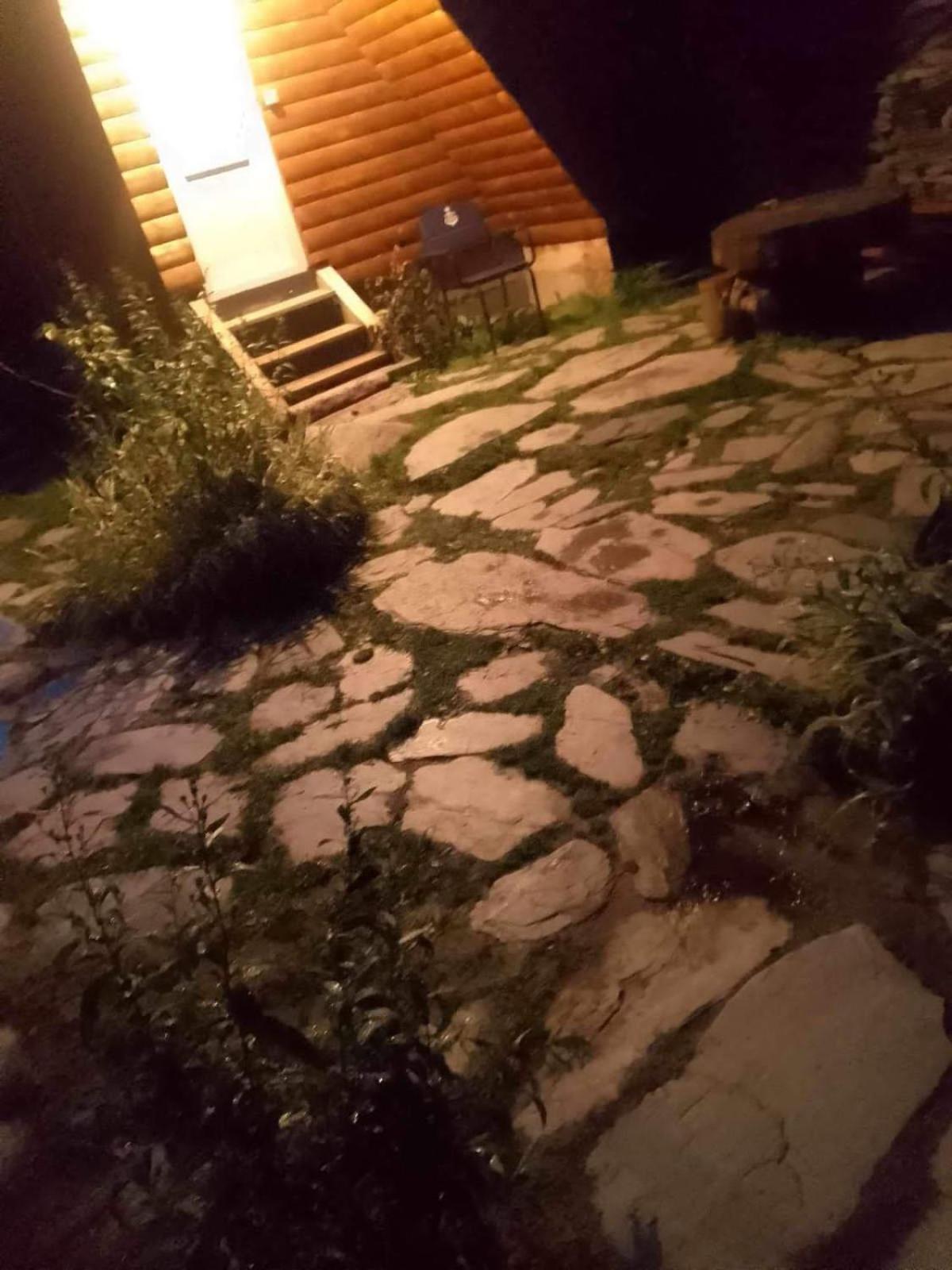 Guesthouse Luka Ushguli Exteriör bild